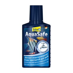 Butelka 500ml uzdatniacza wody Tetra AquaSafe do akwarium, neutralizującego chlor i wspierającego biologię zbiornika wodnego.