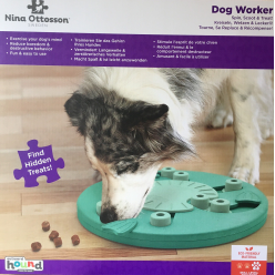 Gra Nina Ottosson Dog Worker Green