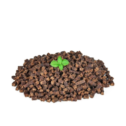 Naturalne kostki z mięsa jelenia Arami C Trenerki w opakowaniu 500 g - zdrowa przekąska dla psów